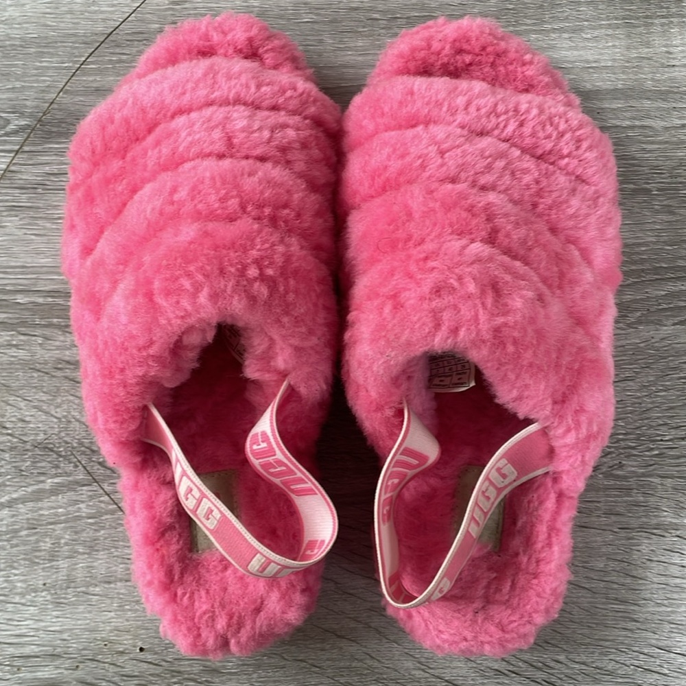 UGG Fluff Yeah Slides Size 9